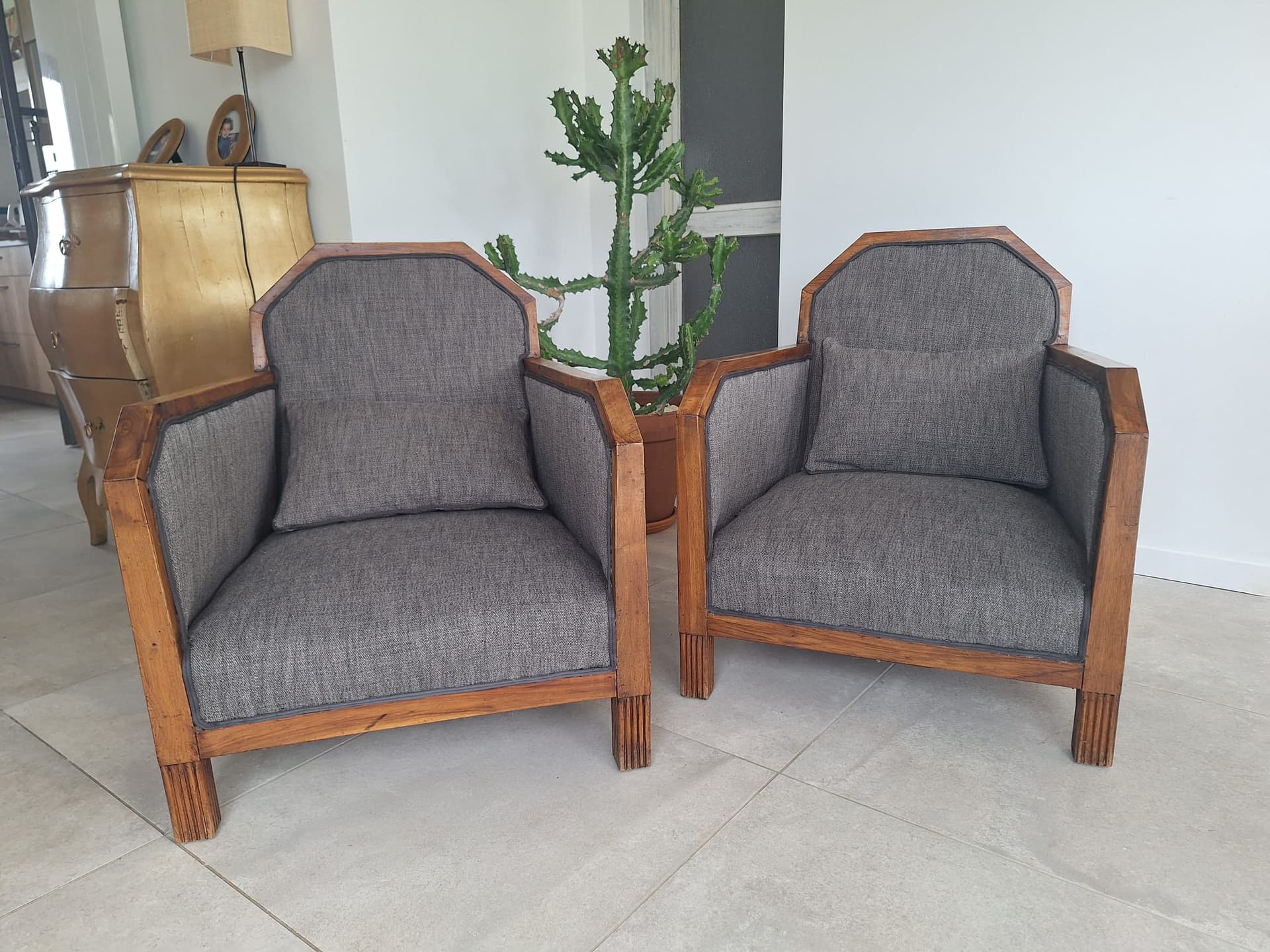 Gris foncé - deux fauteuils
